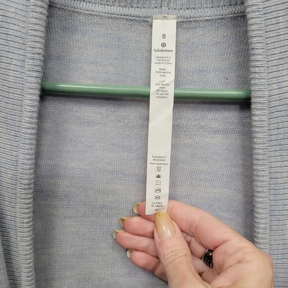 Lululemon Sit In Lotus Wrap II Sweater Size 8 Heathered Chambray Merino Wool - Picture 4 of 10